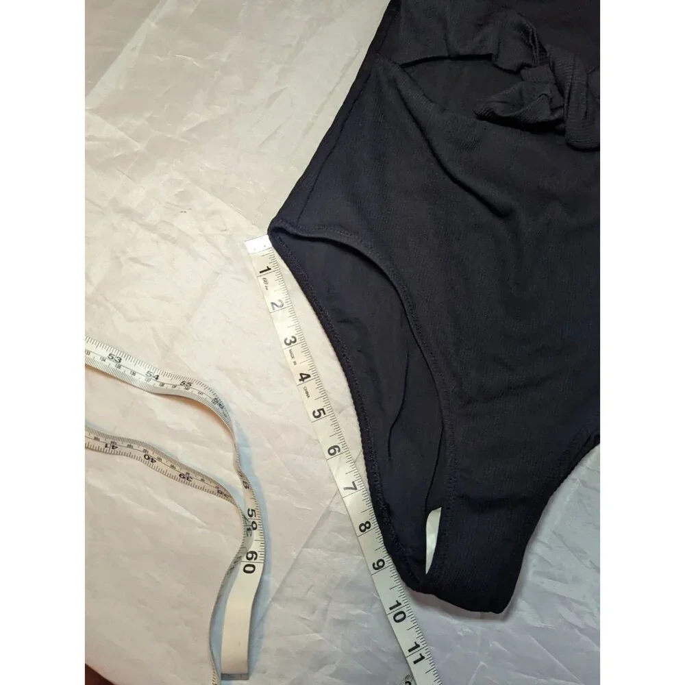 Aerie Women's Size Medium Black Ribbed NWT One Piece Full Coverage Swimsuit - Picture 13 of 15